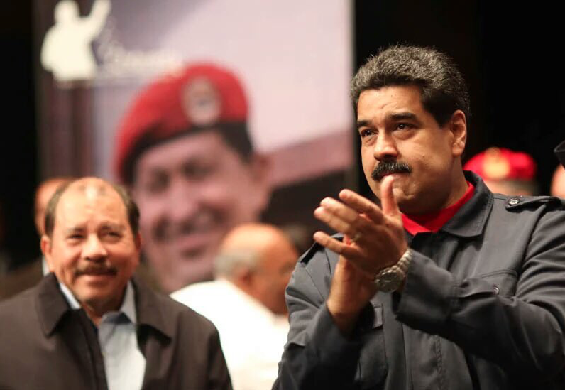 Daniel en homenaje a Chávez